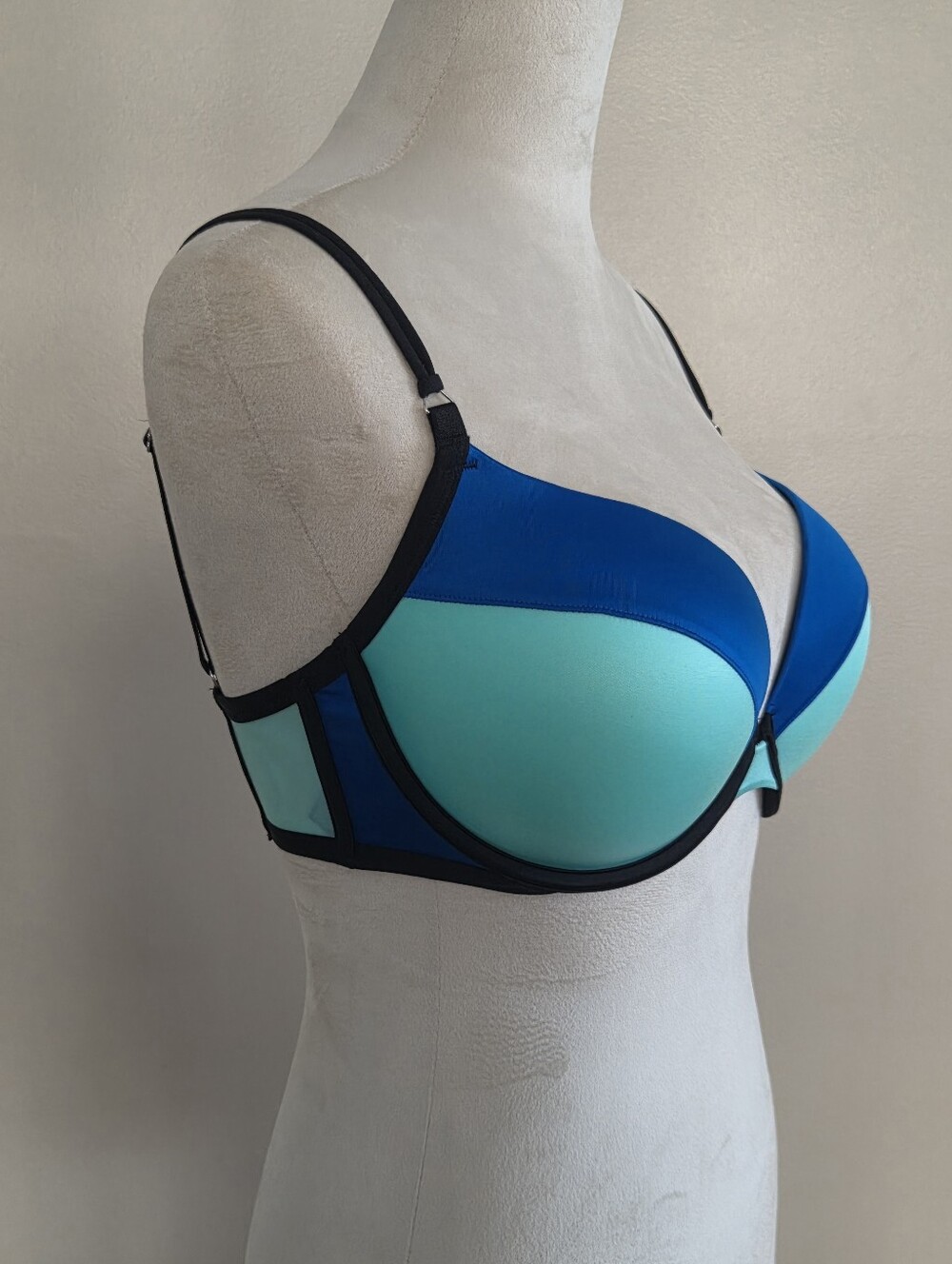 Victoria's Secret Blue and Aqua Push-Up Bra